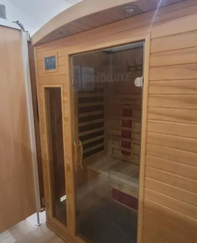 Maria Altreichenau 아파트